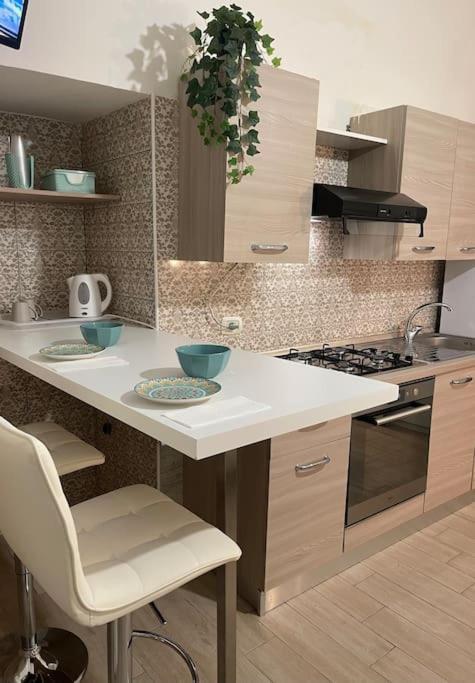 Monolocale Nel Cuore Del Centro Storico Apartment Naples